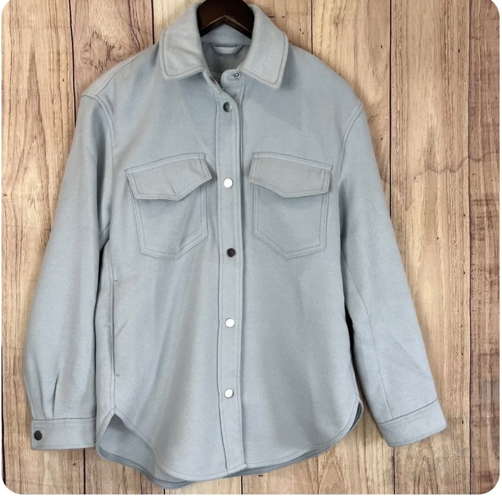 Abercrombie & Fitch Light Blue Shacket Soft Snap Up size M new